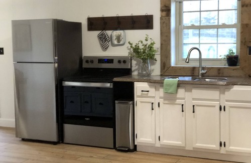 Revelo Cottage | The Blue Heron Farm Cottage ~ Big South Fork ~ Relax on Five Private Acres!