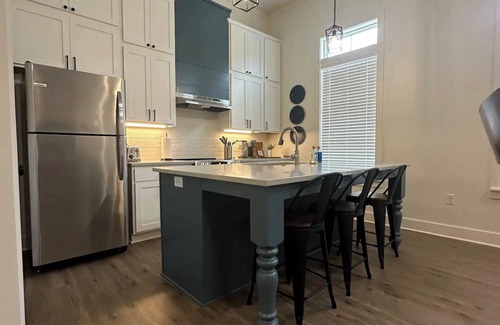 Baton Rouge House | The Blue Heron Haven—your perfect getaway just minutes from the heart of LSU!