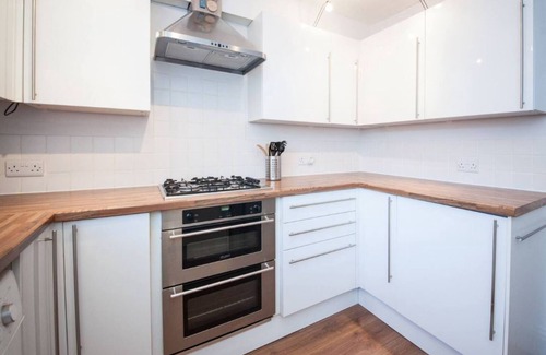 Worthing House | The Blue House in Central Worthing