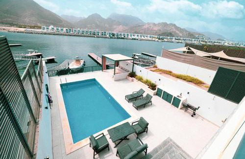 Sharm Villa | The Blue Moon Villa - Al Dana Island Fujairah