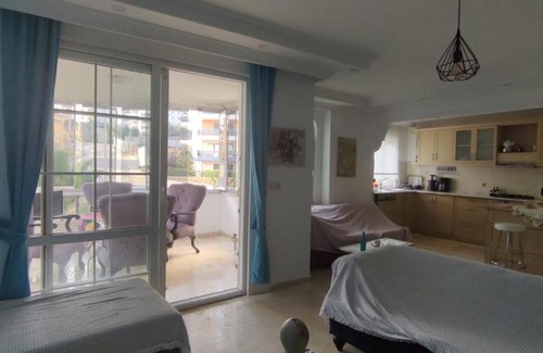 Tosmur Belediyesi Apartment | The Blue Seclusion