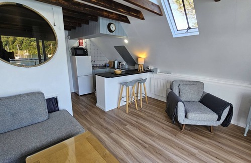 St. Mawes Cottage | The Boathouse - a cottage that sleeps 2 guests in 1 bedroom
