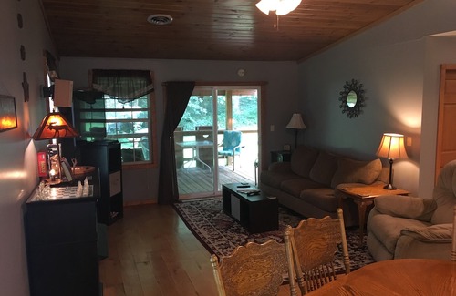 Ray Villa | THE BOONDOCKS @ THE CUT IN THE HILL CHALETS