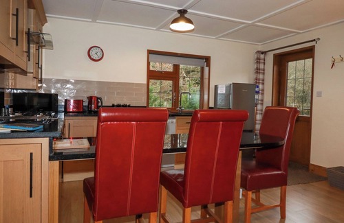 Mount Cottage | THE BOTHY, with a garden in Bodmin