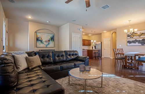 El Paso House | The Boulder Haven