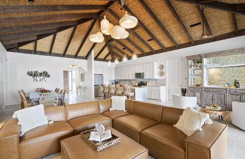 Farmer's Hill Villa | The Breakwater- HEATED POOL with Swim Up Bar on Sandy, Secluded Beach!
