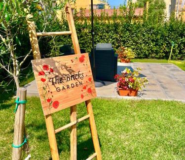 Pisa Bed & Breakfast | The Bricks B&B Free Parking