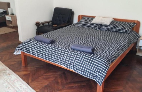 Kosancicev Venac Apartment | The Bridgeview Suite