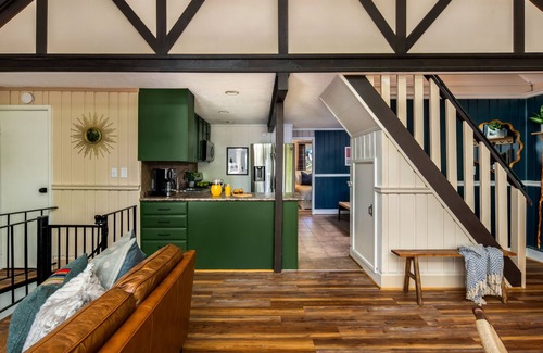 Beech Mountain House | The Bristle & Birch - Hot Tub, Fire Pit, Sauna