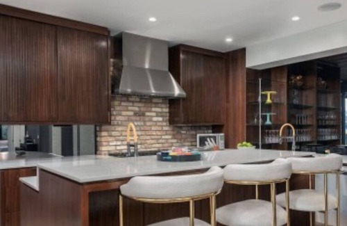 Little Tuscany House | The Brix - Escape to this hilltop luxury view home.