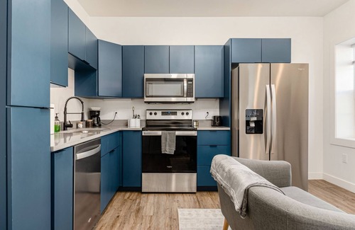 Downtown Columbus Apartment | The Broad Apt - Downtown - Pool Table Pet-friendly