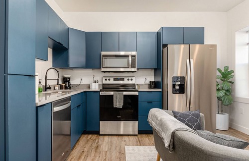 Near East Columbus Apartment | The Broad - Near Children's Hospital w/Free WIFI