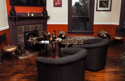Central Business District House | The Broadway Venue