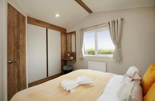 St George Ski Chalet | The Brockwood whitehouse towyn