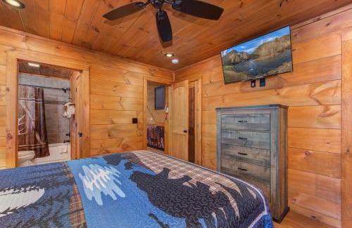 Chalet Village North House | The Buckhorn by Stony Brook Cabins