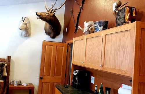 Kila House | (The Bugling Elk)