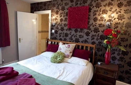 Shrewsbury Hotel | The Bull Inn