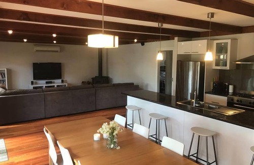 Bundalong House | The Bundalong Mannor