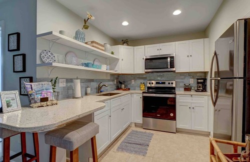 Surf City Apartment | The Bungalows E- Beachfront - Dog Friendly - Gazebo - Bikes