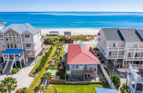 Surf City Apartment | The Bungalows E- Beachfront - Dog Friendly - Gazebo - Bikes