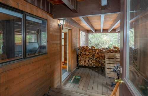 West Meadows Apartment | The Bunker Two Room Special