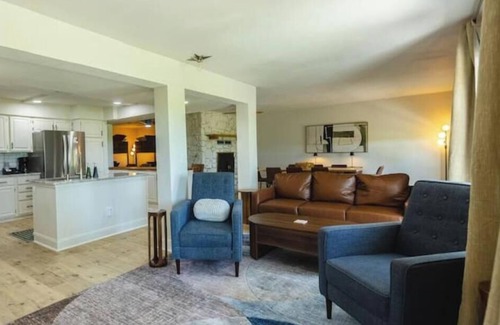 Afton House | THE BUNKERn 3 bed 2 bath on the battlefield Par 3 golf course by Shangri-La