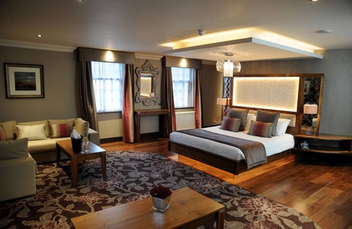 Busby Hotel | The Busby Hotel