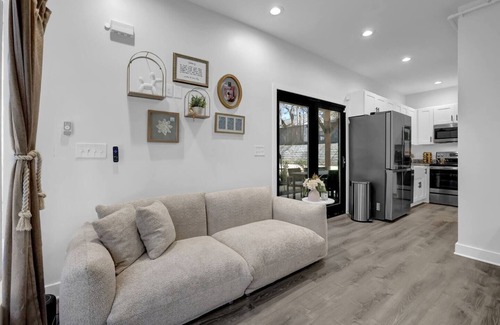 Red Oak Apartment | The Business Bungalow