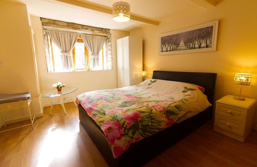 Ripponden Apartment | The Butchers Arms