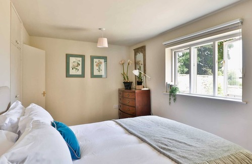 Beverston Other | The Butlers Bungalow - Beverston Castle Cotswolds