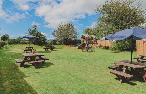 Butterleigh Hotel | The Butterleigh Inn
