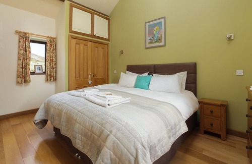 Patrick Cottage | The Byre - sleeps 4 guests in 2 bedrooms