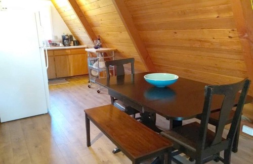 South Beach Cabin | The Cabin at Holiday Beach - Dog Friendly!