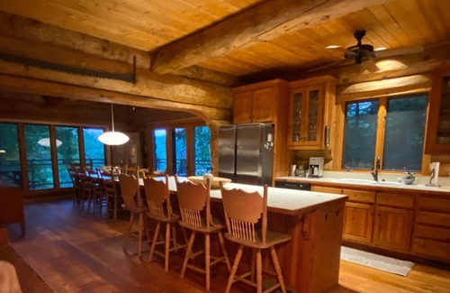 Robbinsville House | The Cabin on Fontana Lake
