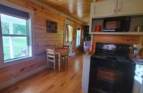 King Cabin | The Cabin - The Hot Tub is Ready! Get Cozy Time!