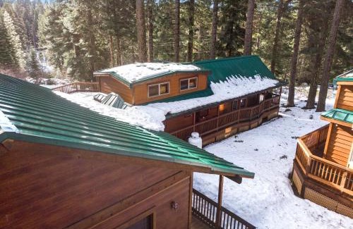 Ashland Apartment | The Cabins at Hyatt
