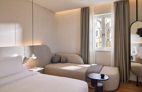 Old Town Hotel | The Calliston