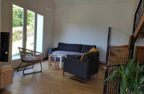Nonglard House | The calm of the countryside with the benefits of Annecy's lake and mountains