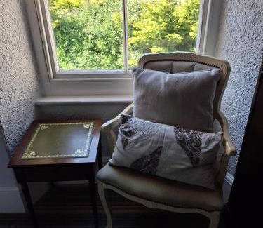 Llanllwchaiarn Hotel | The Cambrian