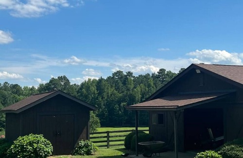 Berkeley Apartment | The Camper at The Pines Horse Farm