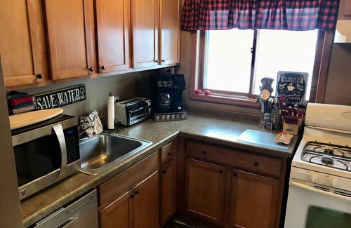 Bessemer Ski Chalet | THE CAMPFIRE LODGE @ BIG POWDERHORN MTN WITH HOT TUB