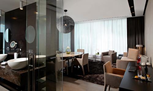 Bur Dubai Hotel | The Canvas Dubai - MGallery Hotel Collection