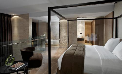 Bur Dubai Hotel | The Canvas Dubai - MGallery Hotel Collection