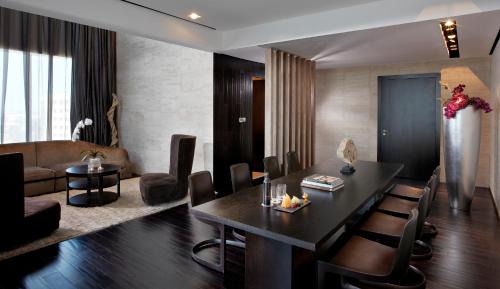 Bur Dubai Hotel | The Canvas Dubai - MGallery Hotel Collection