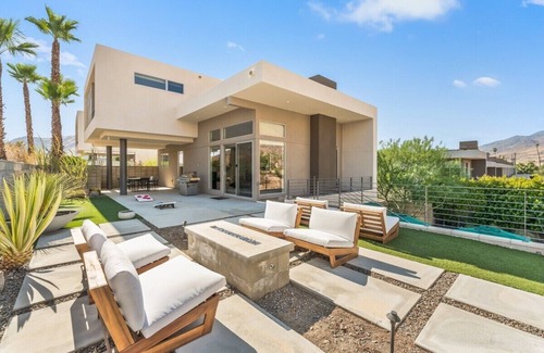 Canyon Corridor House | The Canyon: Luxury Dual Primary Palm Springs home