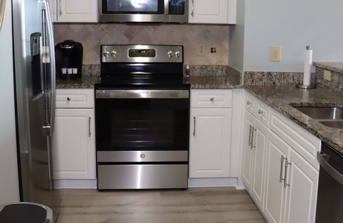 Myrtle Beach Condo | THE CARIBBEAN RESORT UNIT 508. 1-KING, 2-QUEEN BEDS COMPLETELY-RENOVATED IN 2024