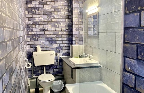 Folkestone Hotel | The Carlton Hotel