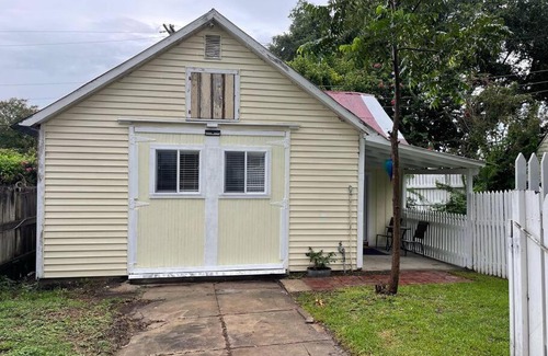 Natchez House | The Carriage House at Mose Beer