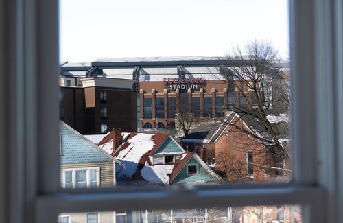 Downtown Indianapolis House | The Carriage House at The Birdhouse on Meridian.