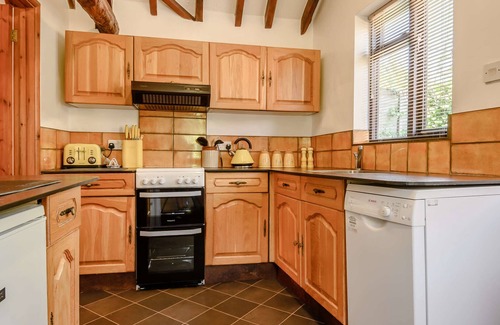 Saxmundham House | The Cartshed at Farnham Barn